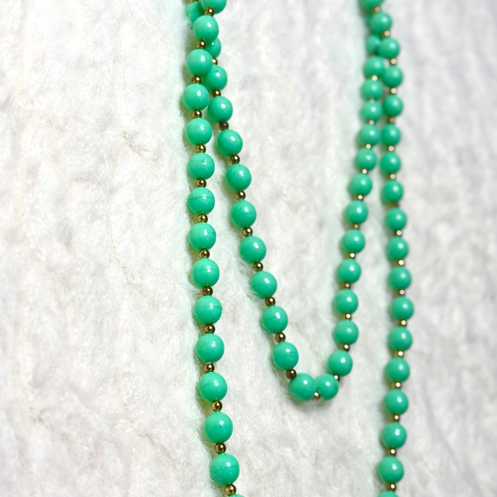 Vintage 26 inch Mint/Apple Green Beaded Necklace Gold Tone Accents Clasp